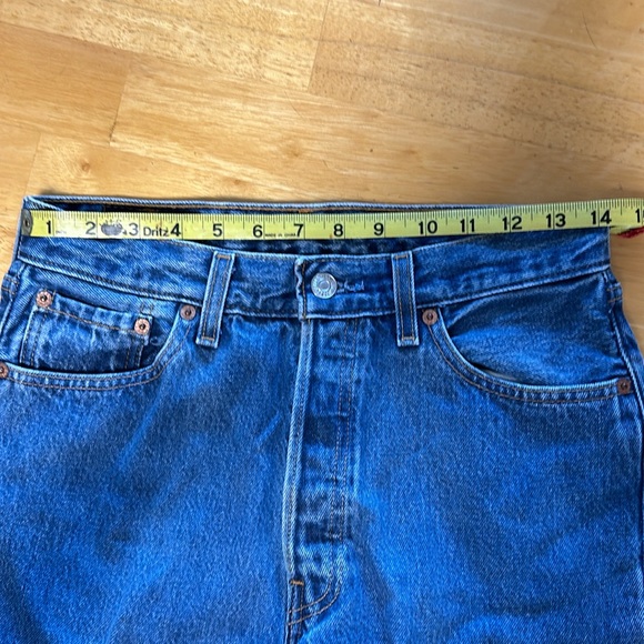 💖 Vintage Ladies Levi’s 501 Button Fly Jeans Size 30/30 - Picture 13 of 13